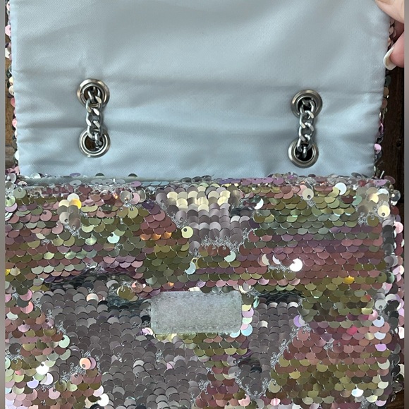 The Children's Place Girl Sliver Flip Sequin Shoulder Party Purse Bag with Chain - Picture 6 of 15